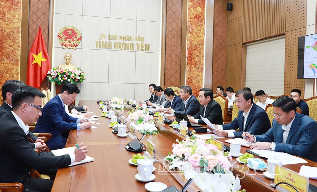 Hình ảnh tại buổi làm việc. Nguồn ảnh: Báo Hưng Yên Hình ảnh tại buổi làm việc. Nguồn ảnh: Báo Hưng Yên