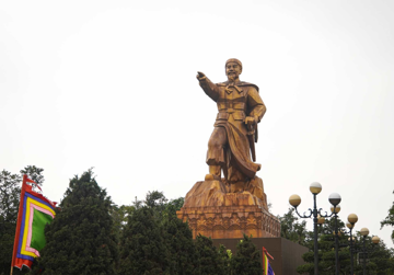 Vị hoàng đế chỉ huy trận thủy chiến vĩ đại bậc nhất lịch sử Việt Nam, được thờ tại linh từ nổi tiếng