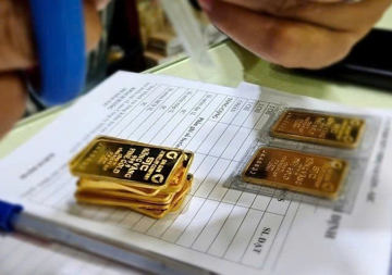 Giá vàng sáng 3/3: Đồng loạt giảm mạnh, mất mốc 190 triệu đồng/lượng