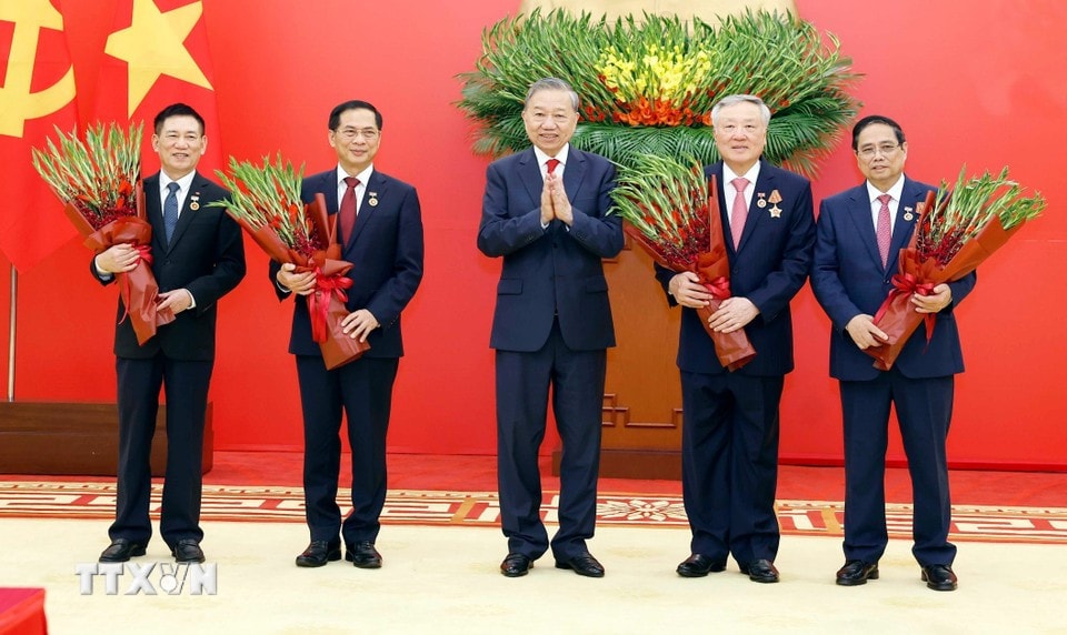 Thủ tướng Phạm Minh Chính nhận Huân chương Quân công hạng Nhất - Ảnh 5.