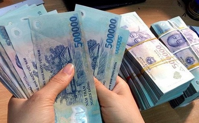 Tiền lương tháng hiện hưởng để tính trợ cấp là tiền lương tháng liền kề trước khi nghỉ việc. (Ảnh minh họa) Công chức nghỉ việc sau khi nâng lương sẽ hưởng trợ cấp thế nào? - Ảnh 1.