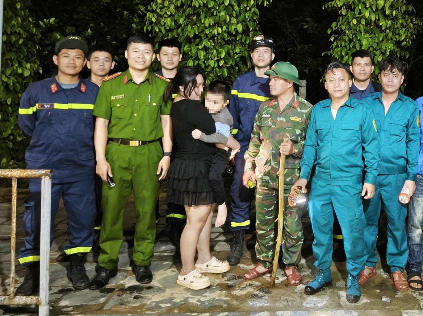 chau-be-mat-tich.jpg