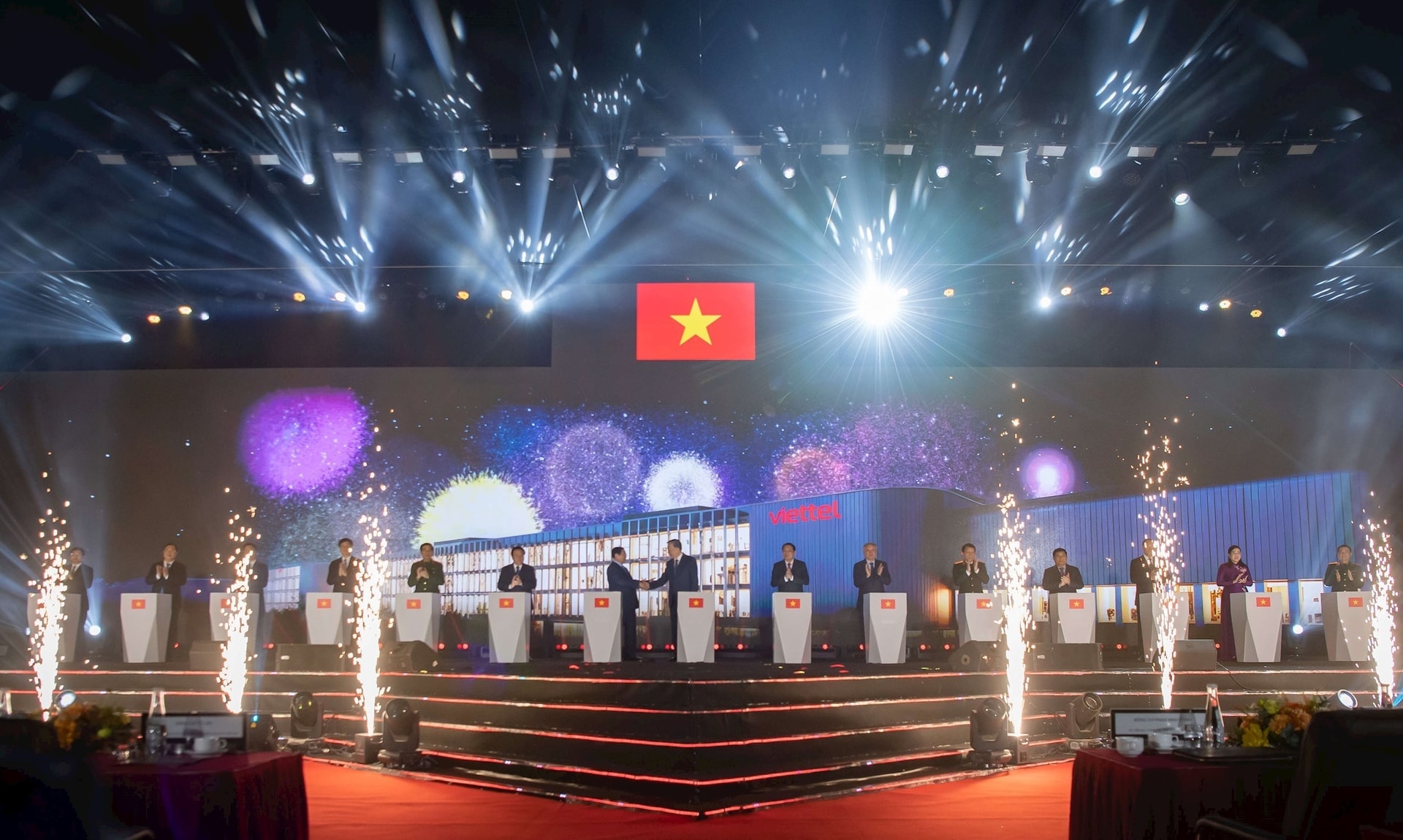 le-khoi-cong-nha-may-che-tao-chip-ban-dan-cong-nghe-cao.jpg