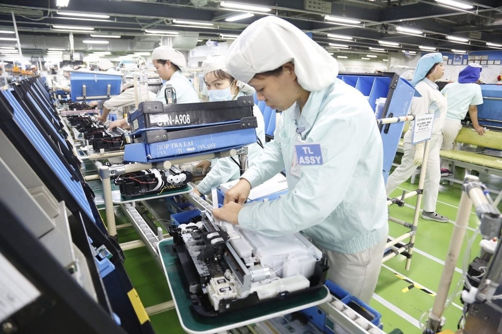Nhóm máy vi tính, sản phẩm điện tử và linh kiện lần đầu tiên vượt mốc 10 tỷ USD trong một tháng