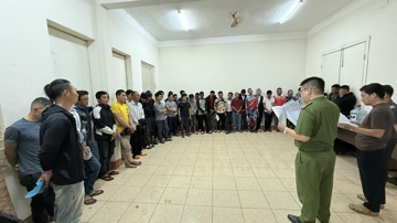 Tạm giữ hình sự Đinh Bộ Lĩnh, 31 tuổi