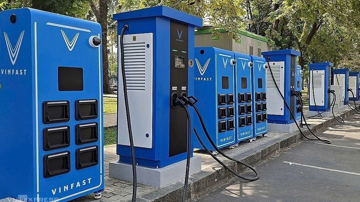 TP.HCM phủ sóng 3.000 tủ đổi pin trong tháng 4, phục vụ xe điện