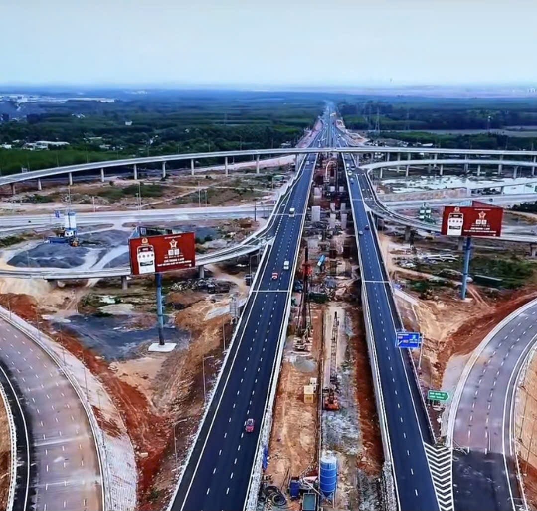 Đường kết nối các cao tốc vào sân bay Long Thành. 'Lên đời' trục kết nối sân bay Long Thành với Tây Nguyên - Ảnh 1.