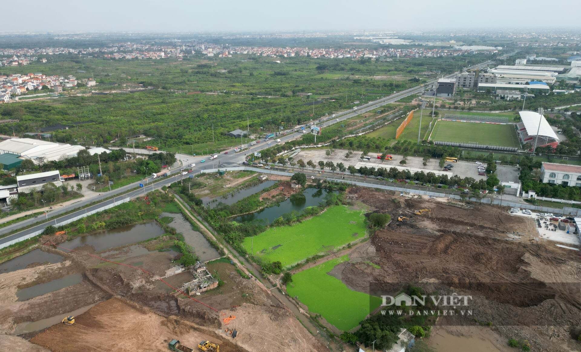 Sân vận động lớn thứ 2 Việt Nam, sức chứa gấp rưỡi sân Mỹ Đình: Dần thành hình sau 5 tháng khởi công- Ảnh 3.