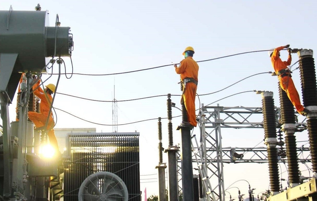Sản lượng điện tiêu thụ trong những ngày tới có khả năng đạt 1 tỷ kWh/ngày. Nắng nóng đến sớm, tiêu thụ điện có thể vượt 1 tỷ kWh/ngày - Ảnh 1.