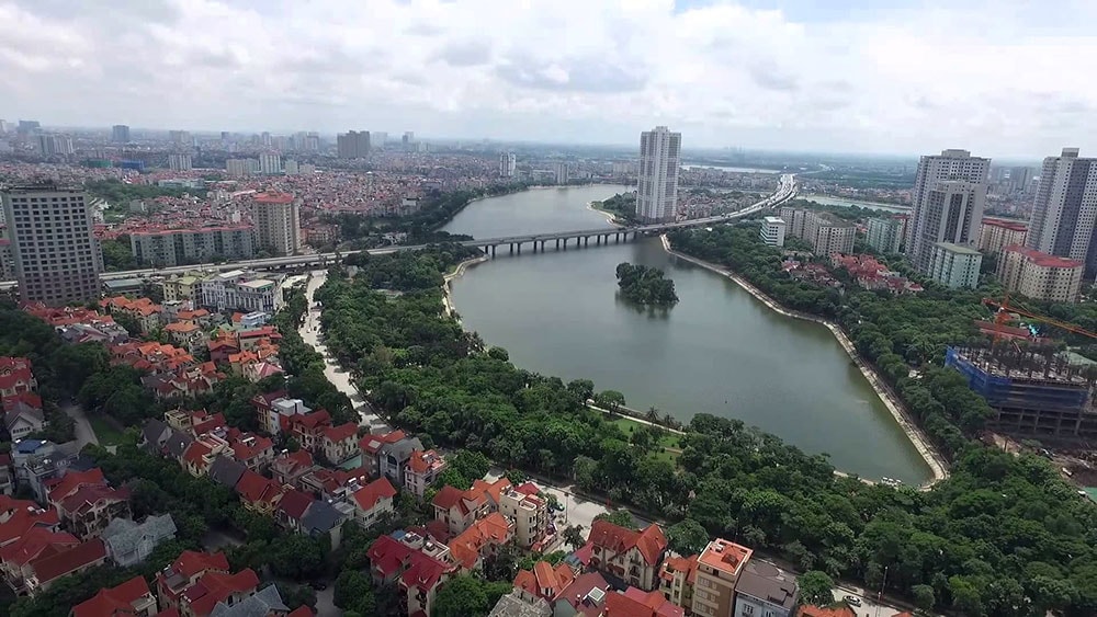 Chỉ nửa tháng nữa, chính thức đưa tuyến đường ven hồ nước tự nhiên lớn thứ 2 Hà Nội vào hoạt động- Ảnh 1. Chỉ nửa tháng nữa, chính thức đưa tuyến đường ven hồ nước tự nhiên lớn thứ 2 Hà Nội vào hoạt động- Ảnh 1.
