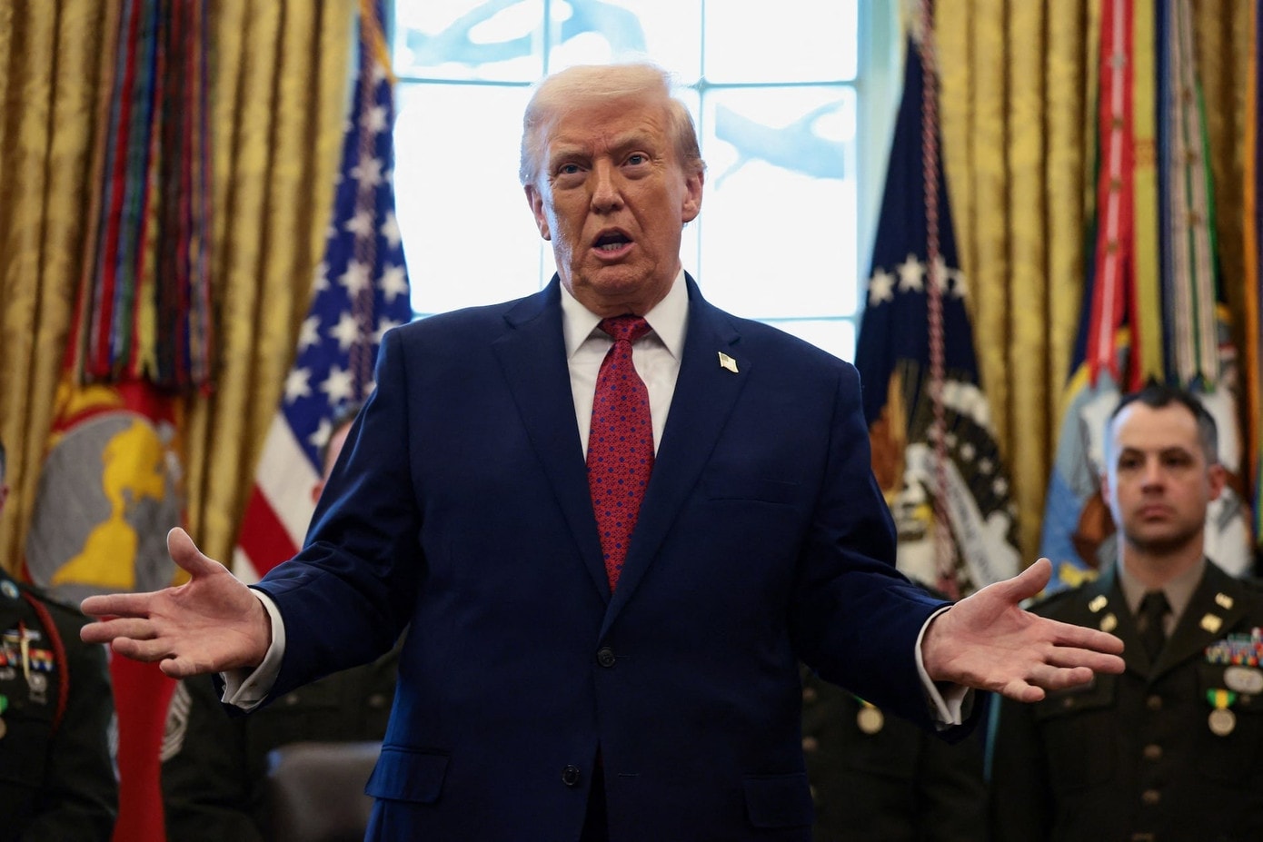 Tổng thống Mỹ Donald Trump. (Ảnh: Reuters) Tổng thống Mỹ muốn kêu gọi đồng minh Ả-rập 'gánh' chi phí cho chiến dịch ở Iran - Ảnh 1.