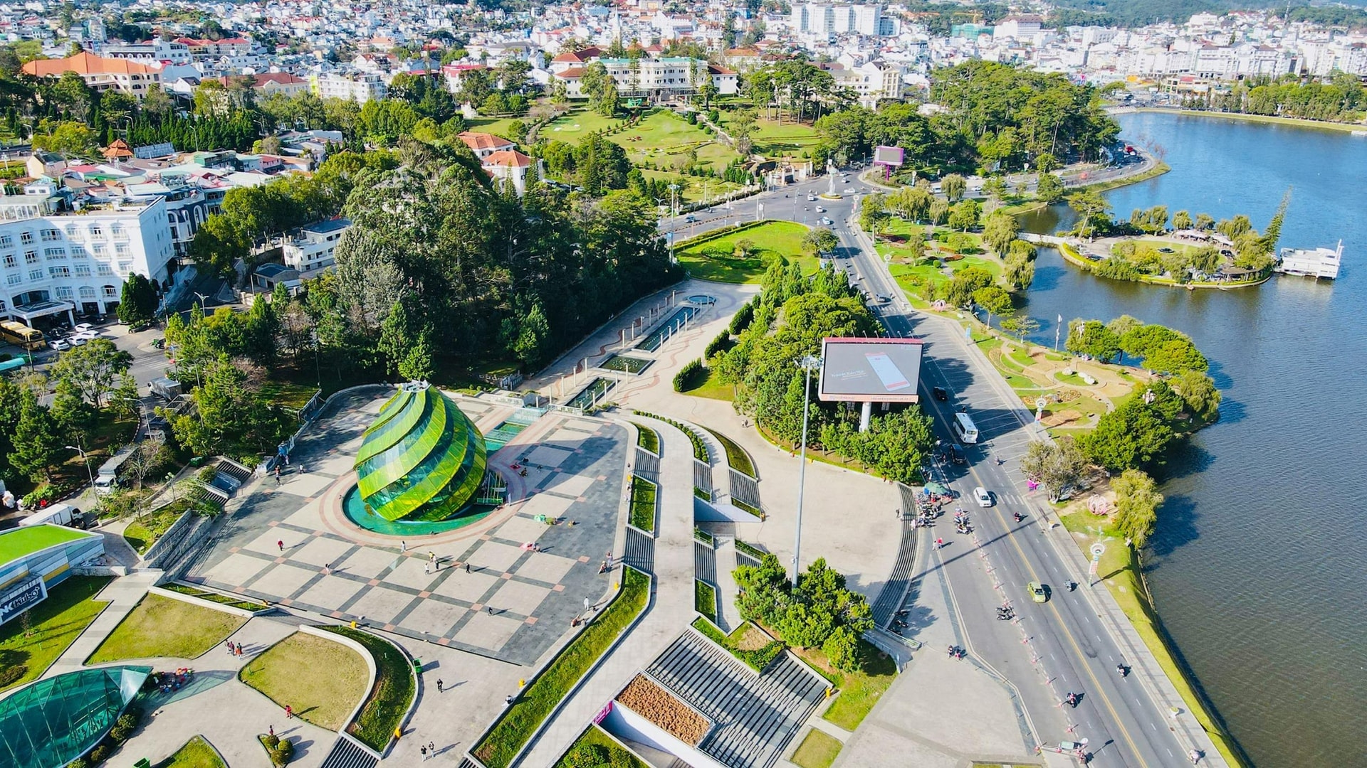 sanbaylienkhuong3.jpg