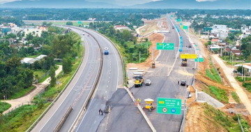 Việt Nam sắp vận hành 2 cao tốc nghìn tỷ kết nối miền Trung - Tây Nguyên