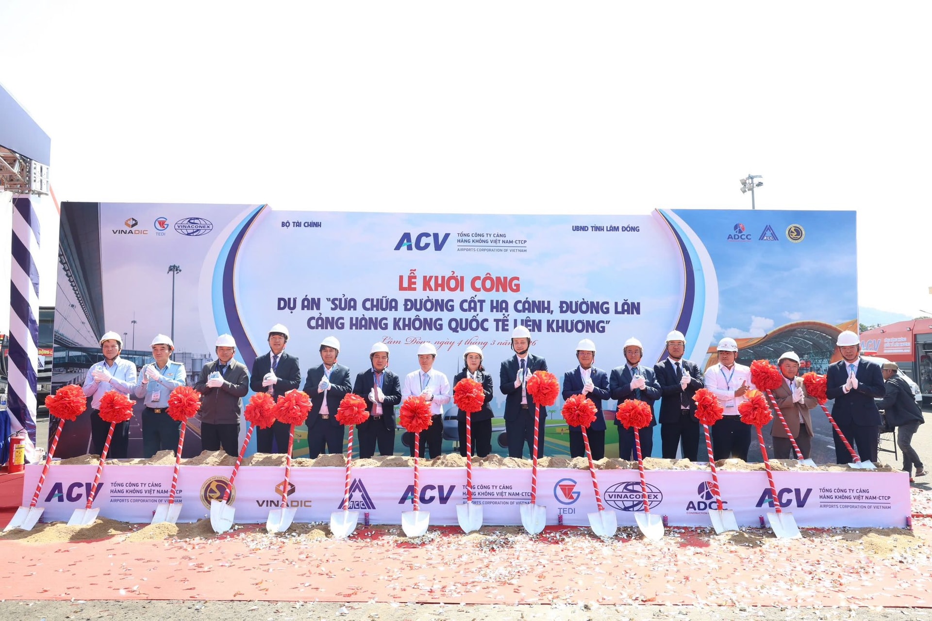 Chính thức khởi công dự án nghìn tỷ 'lên đời' sân bay quốc tế thuộc tỉnh rộng nhất Việt Nam- Ảnh 1. Chính thức khởi công dự án nghìn tỷ 'lên đời' sân bay quốc tế thuộc tỉnh rộng nhất Việt Nam- Ảnh 1.