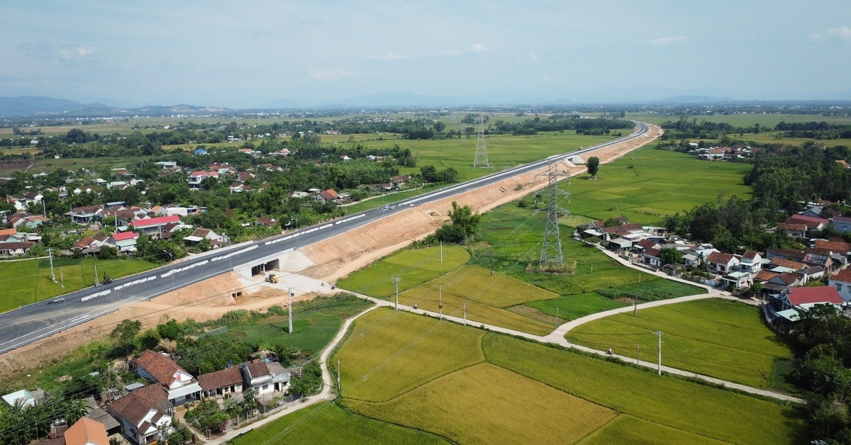 Việt Nam sắp vận hành 2 cao tốc kết nghìn tỷ kết nối miền Trung - Tây Nguyên- Ảnh 2. Việt Nam sắp vận hành 2 cao tốc kết nghìn tỷ kết nối miền Trung - Tây Nguyên- Ảnh 2.