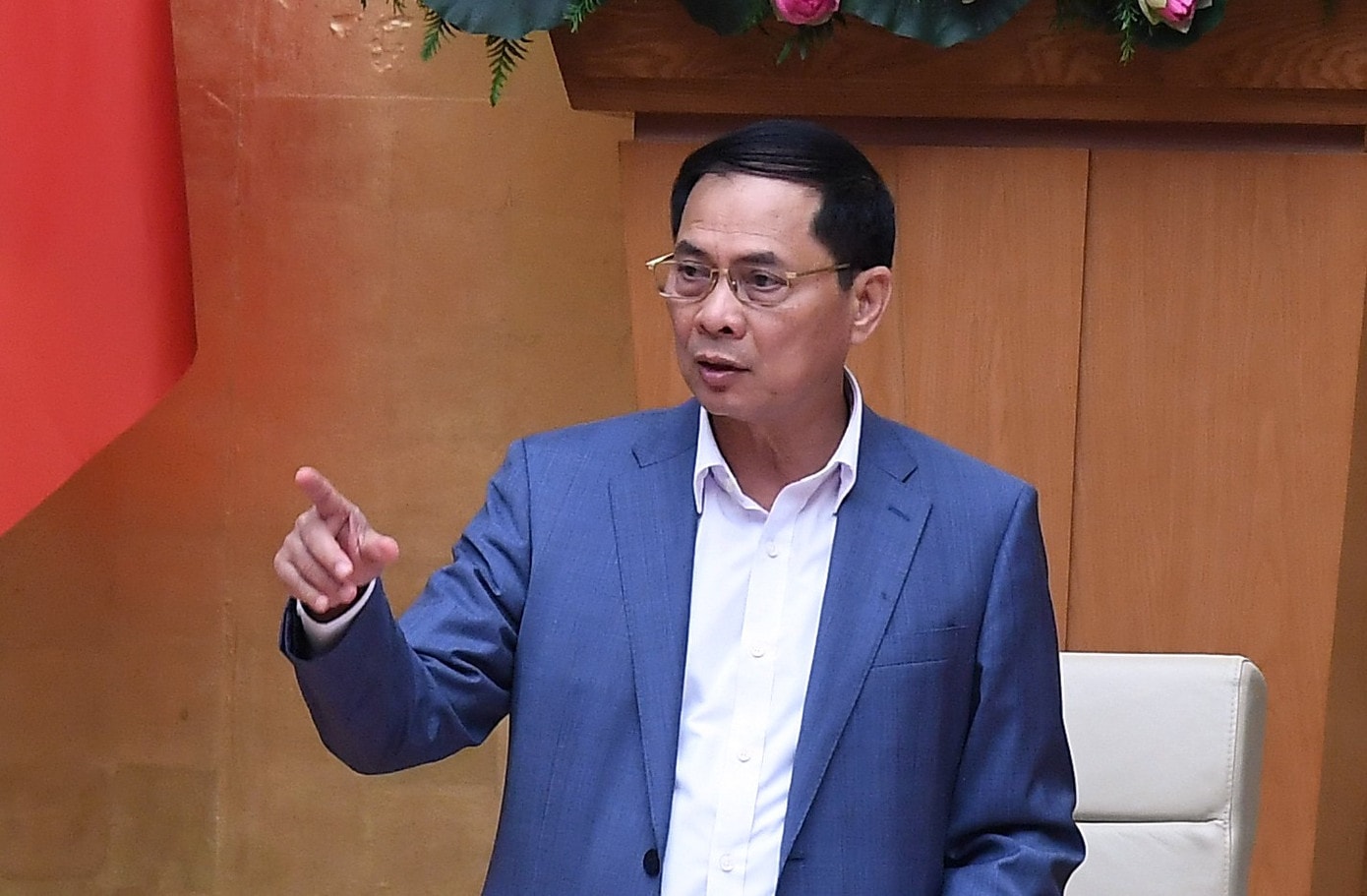 Phó Thủ tướng Bùi Thanh Sơn chủ trì phiên họp. Ảnh: VGP 53ptt.jpg
