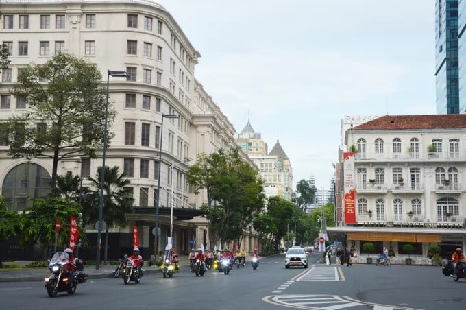 Con đường sang trọng nhất Sài Gòn tiếp tục lọt top đắt đỏ nhất thế giới, giá thuê chạm mốc 600 triệu đồng/tháng- Ảnh 1. Con đường sang trọng nhất Sài Gòn tiếp tục lọt top đắt đỏ nhất thế giới, giá thuê chạm mốc 600 triệu đồng/tháng- Ảnh 1.
