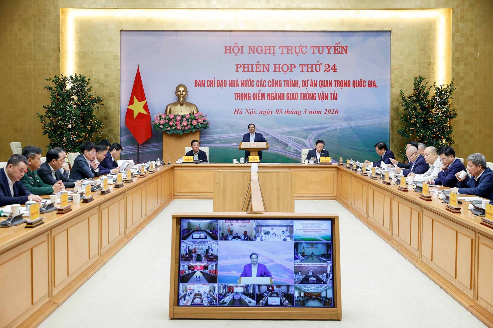 Thủ tướng: Cả nước đã hoàn thành và khởi công hơn 4.000 km đường bộ cao tốc- Ảnh 1. Thủ tướng: Cả nước đã hoàn thành và khởi công hơn 4.000 km đường bộ cao tốc- Ảnh 1.
