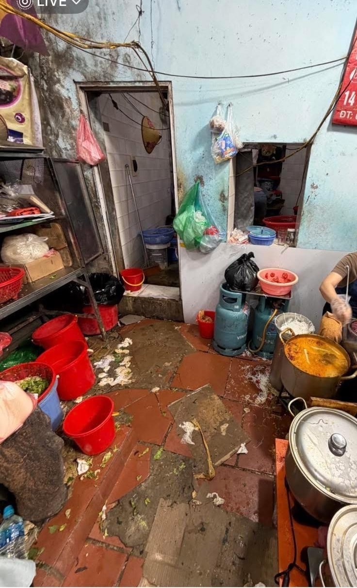bun-rieu-ban-14-hang-luoc-1.jpg
