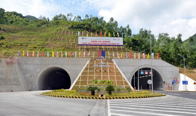 Chỉ 3 tháng nữa, chính thức thi công hầm đường bộ dài thứ 3 Việt Nam, rút ngắn thời gian di chuyển qua con đèo hiểm trở chỉ còn 6 phút- Ảnh 1. Chỉ 3 tháng nữa, chính thức thi công hầm đường bộ dài thứ 3 Việt Nam, rút ngắn thời gian di chuyển qua con đèo hiểm trở chỉ còn 6 phút- Ảnh 1.