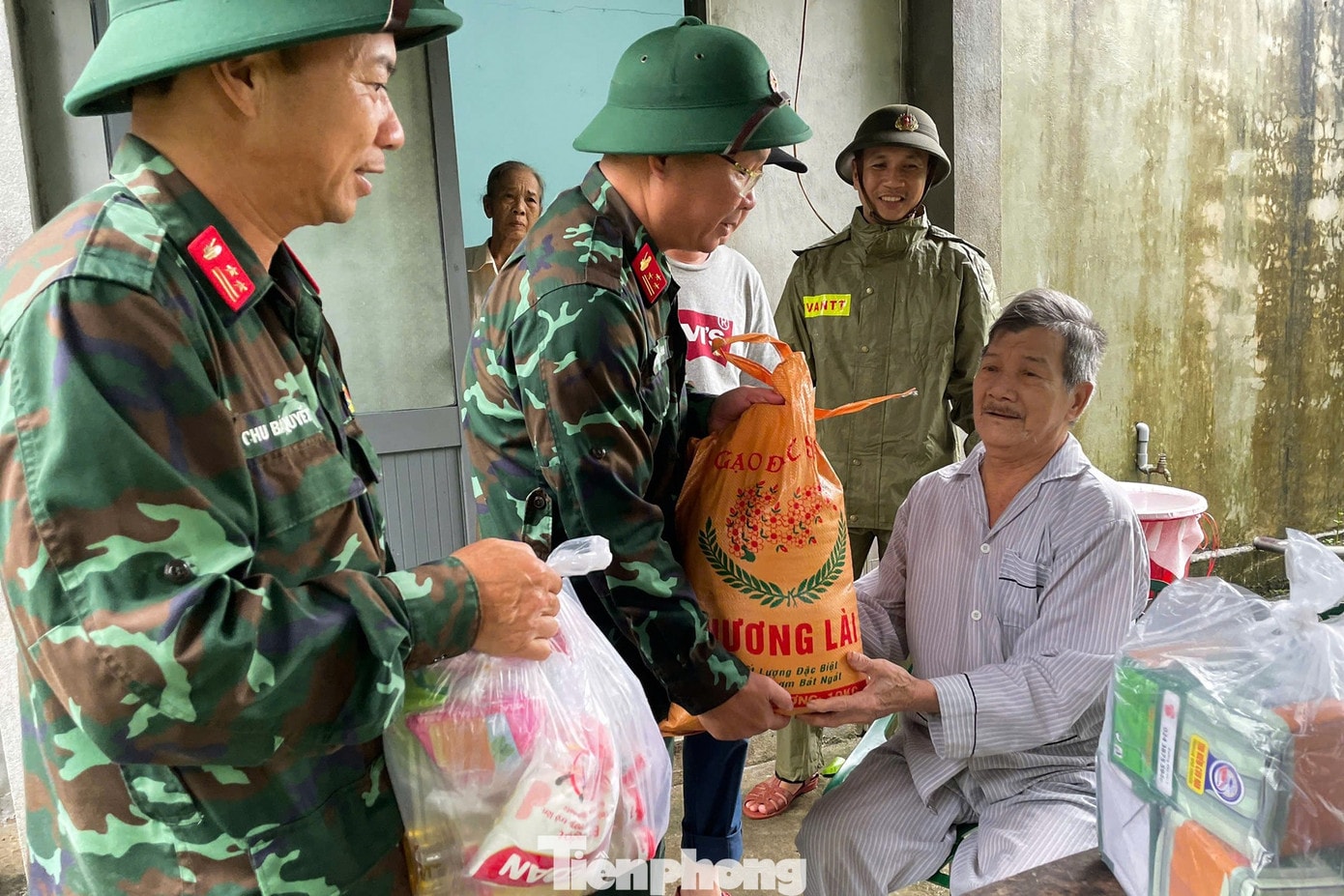 Quỹ phòng thủ dân sự Trung ương chi được sử dụng trong trường hợp cứu trợ khẩn cấp. 63quy1.jpg