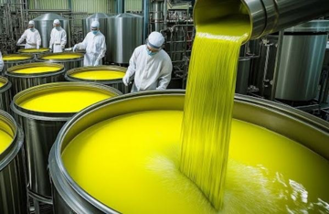 Hơn 260.000 lít dầu được ví như 'vàng lỏng của châu Âu' bị làm giả, 11 nghi phạm thuộc một băng đảng tội phạm có tổ chức bị bắt giữ