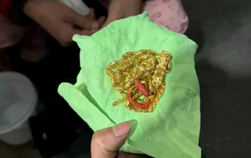 Phát hiện 100g vàng trị giá 380 triệu đồng trong đống rác, cảnh sát khẩn trương vào cuộc