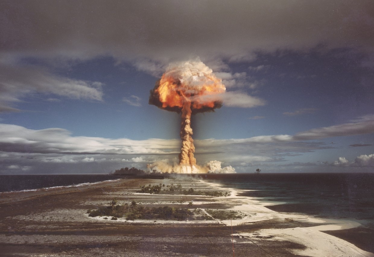 Vũ khí hạt nhân của Pháp được thử nghiệm tại Moruroa, Polynesia thuộc Pháp vào ngày 6/9/1970. Ảnh: Corbis. hat-nhan-6.jpg