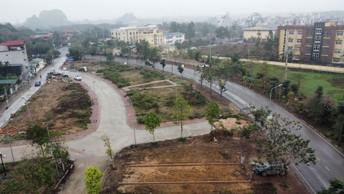 Xã cách Mỹ Đình (Hà Nội) 18km vừa đấu giá 13 thửa đất, cao nhất lên đến gần 160 triệu/m2- Ảnh 1. Xã cách Mỹ Đình (Hà Nội) 18km vừa đấu giá 13 thửa đất, cao nhất lên đến gần 160 triệu/m2- Ảnh 1.