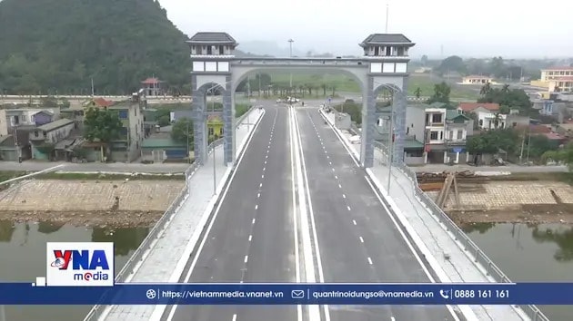 Lần đầu tiên Việt Nam sở hữu cây cầu có tháp vọng cảnh độc đáo: Nằm trên tuyến đường nghìn tỷ tại tỉnh sắp trở thành TP trực thuộc Trung ương- Ảnh 2. Lần đầu tiên Việt Nam sở hữu cây cầu có tháp vọng cảnh độc đáo: Nằm trên tuyến đường nghìn tỷ tại tỉnh sắp trở thành TP trực thuộc Trung ương- Ảnh 2.