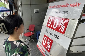 Lãi suất tiết kiệm vượt 9%/năm, ngân hàng tăng tốc huy động vốn