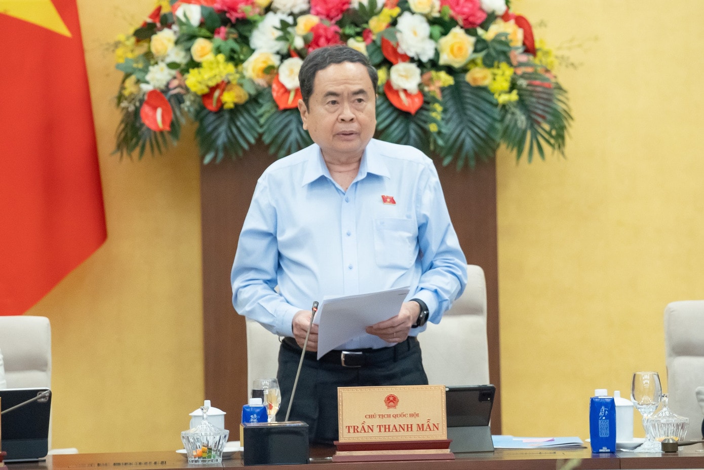 Xem xét sửa bảng lương, phụ cấp chức vụ đối với cán bộ, lãnh đạo nhà nước - Ảnh 1.