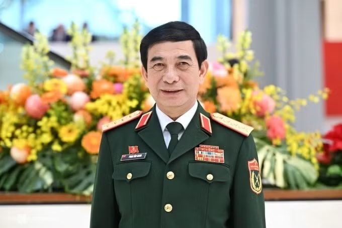 Phó Thủ tướng Phan Văn Giang kiêm Bộ trưởng Bộ Quốc phòng. Phân công công tác của Thủ tướng và các Phó Thủ tướng - Ảnh 3.