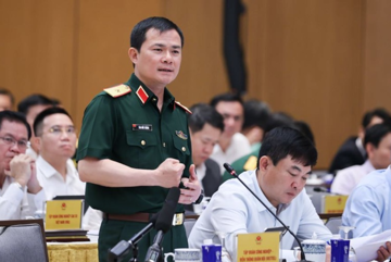 Đứng trước Quốc hội, Chủ tịch Viettel một lần nữa nhắc đến Vingroup, FPT khi bàn về bài toán tăng trưởng