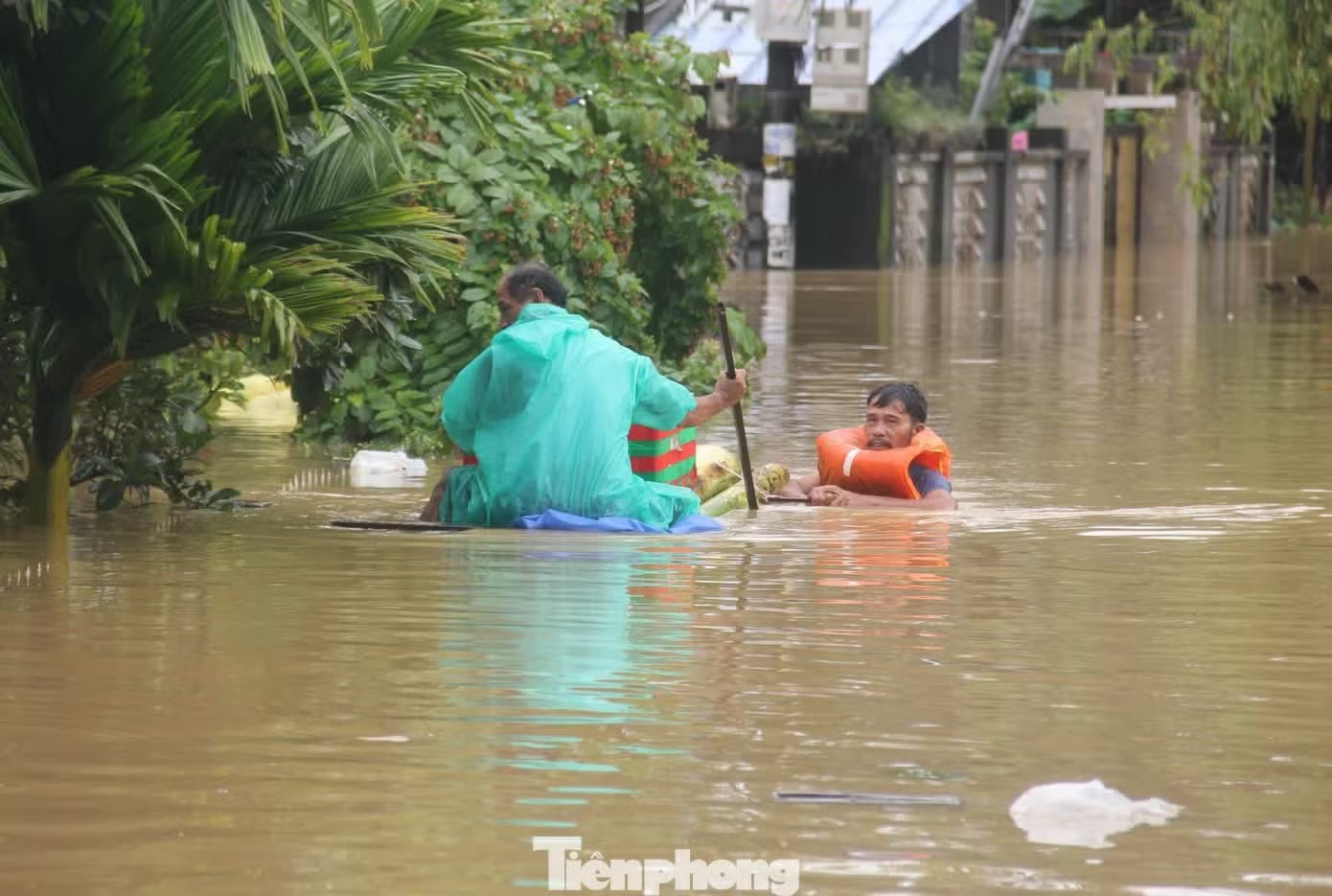 Dù đặc trưng khô hạn, những năm El Nino vẫn có nguy cơ xuất hiện mưa lớn cực đoan, ngập lụt lịch sử. Nguy cơ xuất hiện El Nino rất mạnh, khí hậu nước ta sẽ thế nào? - Ảnh 3.