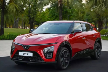 Doanh số xe tháng 3 phân khúc SUV hạng C: Mazda CX5 mất ngôi vương, khách Việt quay xe chọn VinFast VF 7 và tân binh Mitsubishi Destinator