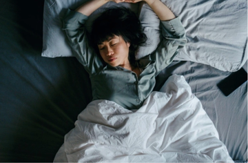 Phụ nữ có mức độ buồn ngủ cao hơn nam giới