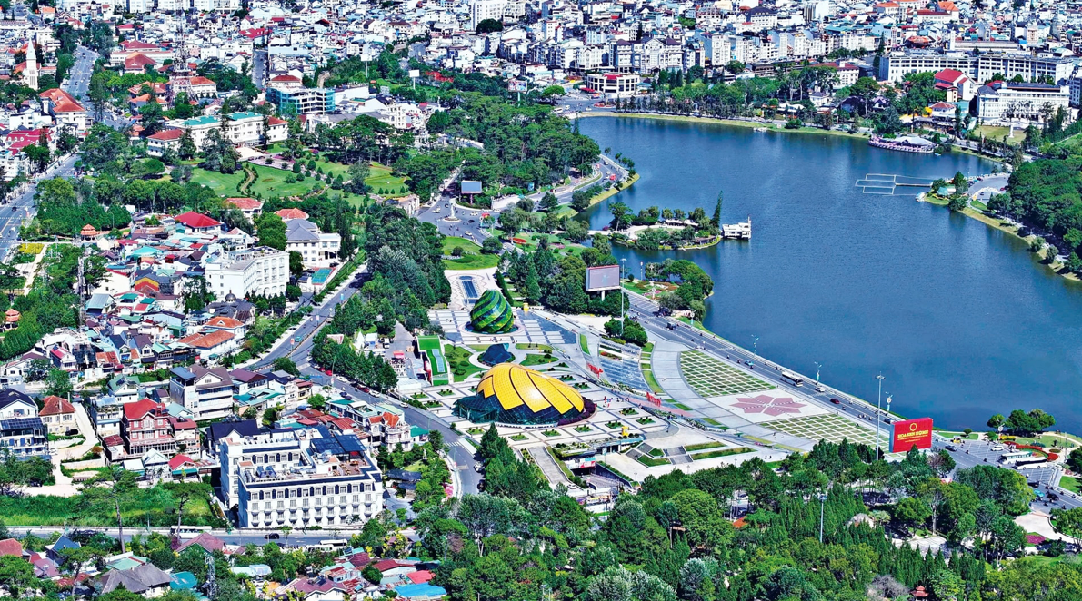 Vẫn đang nghiên cứu, chưa chốt vị trí đặt trung tâm hành chính mới của tỉnh rộng nhất Việt Nam- Ảnh 2. Vẫn đang nghiên cứu, chưa chốt vị trí đặt trung tâm hành chính mới của tỉnh rộng nhất Việt Nam- Ảnh 2.
