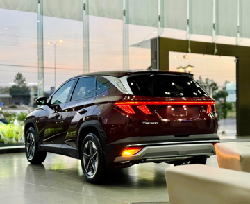 Một mẫu SUV quen thuộc sắp 'lên đời': Đại lý rục rịch nhận cọc, giá dự kiến vượt mốc 1 tỷ