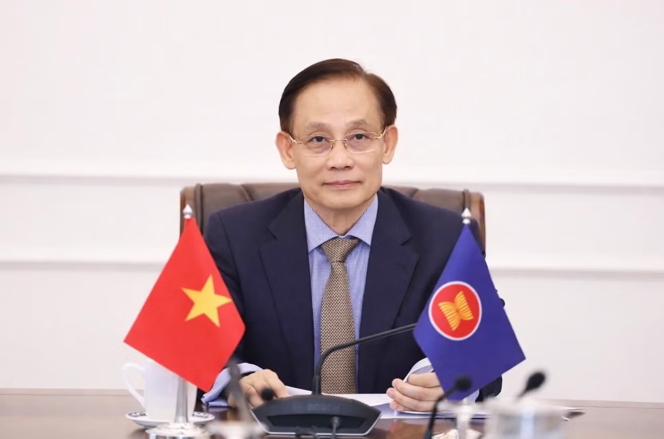 Bộ trưởng Ngoại giao Lê Hoài Trung tham dự hội nghị. Ảnh: Mofa ASEAN kêu gọi đảm bảo lưu thông thông suốt tại eo biển Hormuz - Ảnh 1.