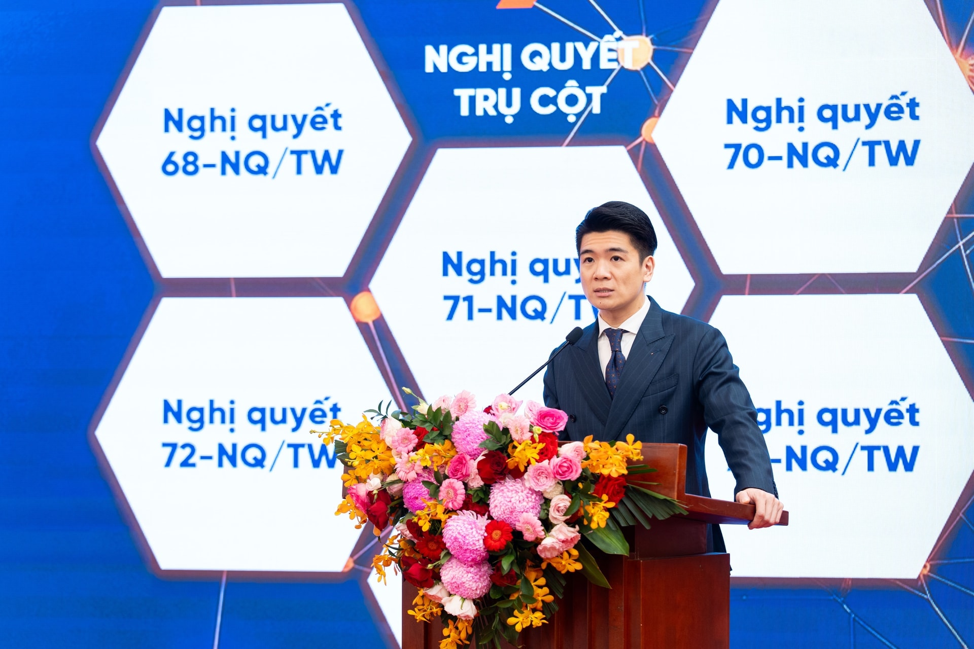 hnh04752.jpg