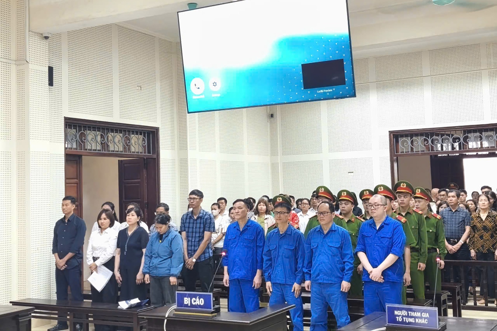các bị cáo trong vụ án