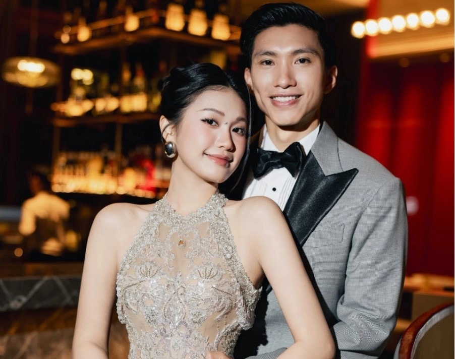 Động thái mới nhất của vợ chồng Đoàn Văn Hậu - Ảnh 1.