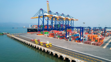 Bộ Công Thương cắt giảm 36 thủ tục xuất nhập khẩu từ 1/5, doanh nghiệp hưởng lợi lớn