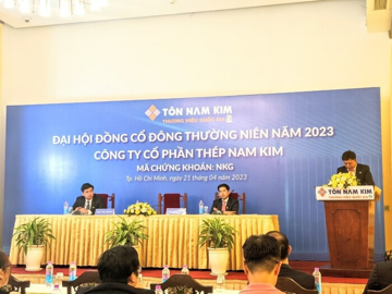 Cổ phiếu NKG tím trần: Lãnh đạo Thép Nam Kim nhắm tham gia lĩnh vực ô tô