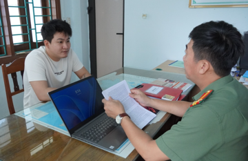 Phá chuyên án ‘hack’ SIM, chiếm đoạt hơn 23 tỷ đồng: Khởi tố chủ mưu Trần Quang Trọng SN 2000