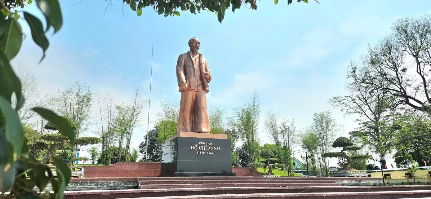 Dự kiến xây dựng Tượng đài Chủ tịch Hồ Chí Minh gắn với công trình thủy lợi đầu tiên và lớn nhất miền Bắc sau hòa bình- Ảnh 2. Dự kiến xây dựng Tượng đài Chủ tịch Hồ Chí Minh gắn với công trình thủy lợi đầu tiên và lớn nhất miền Bắc sau hòa bình- Ảnh 2.