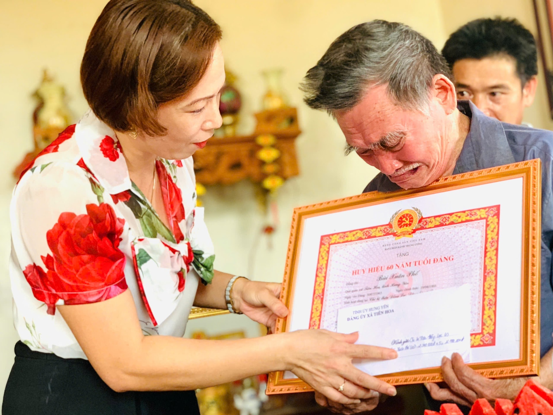 Những Đảng viên này có thể sắp được nhận khoản tiền thưởng gần 38 triệu đồng: Điều kiện là gì, khi nào áp dụng? - Ảnh 1.