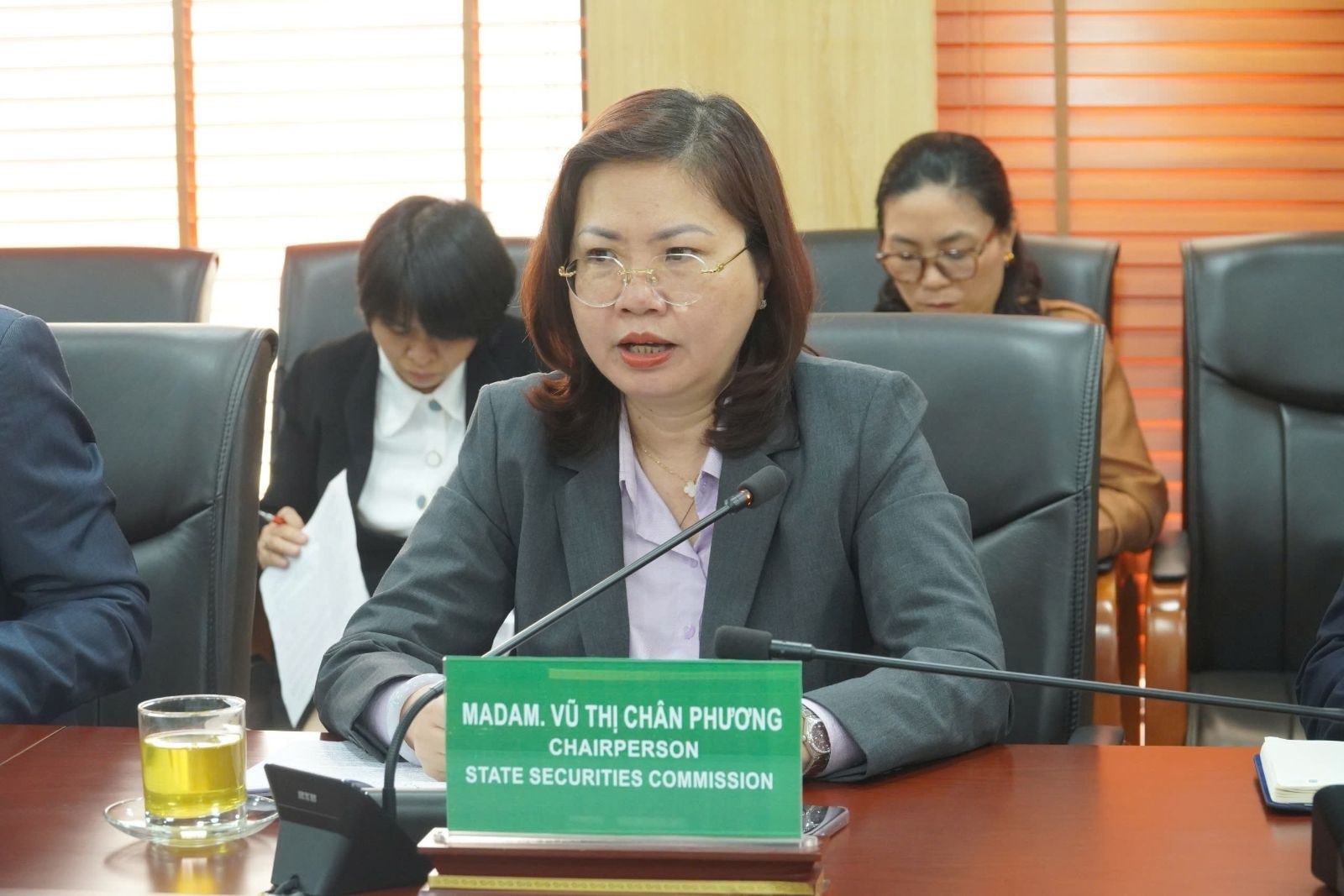 UBCKNN làm việc với Sở Giao dịch Chứng khoán London, mở kênh tiếp cận vốn quốc tế cho doanh nghiệp Việt - Ảnh 2.