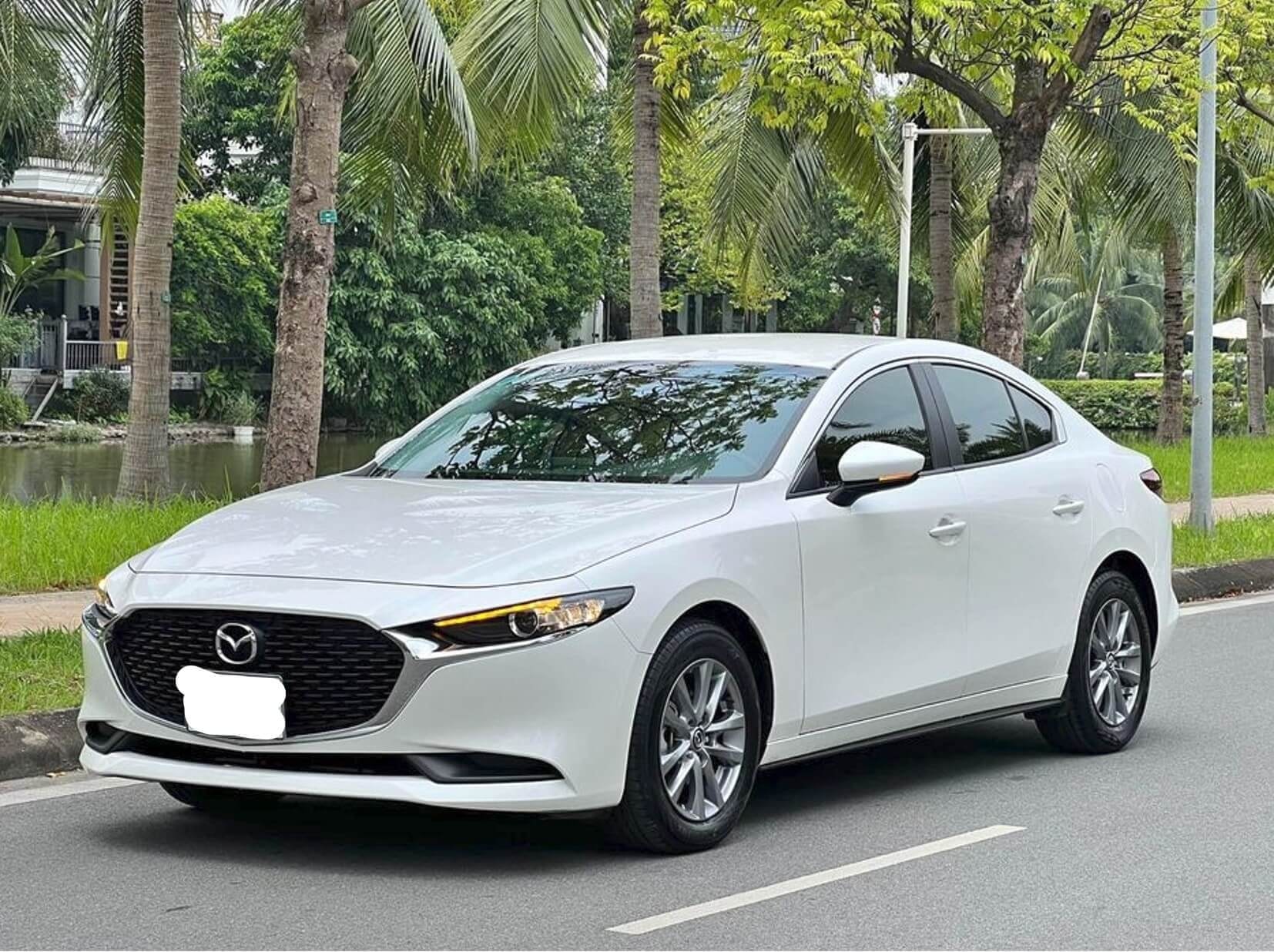 cho-thue-xe-mazda3-4-cho-co-lai-theo-thang.jpg